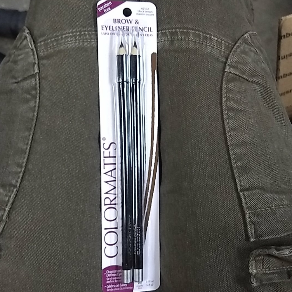 Brow and eyeliner pencil ( must be bundled)